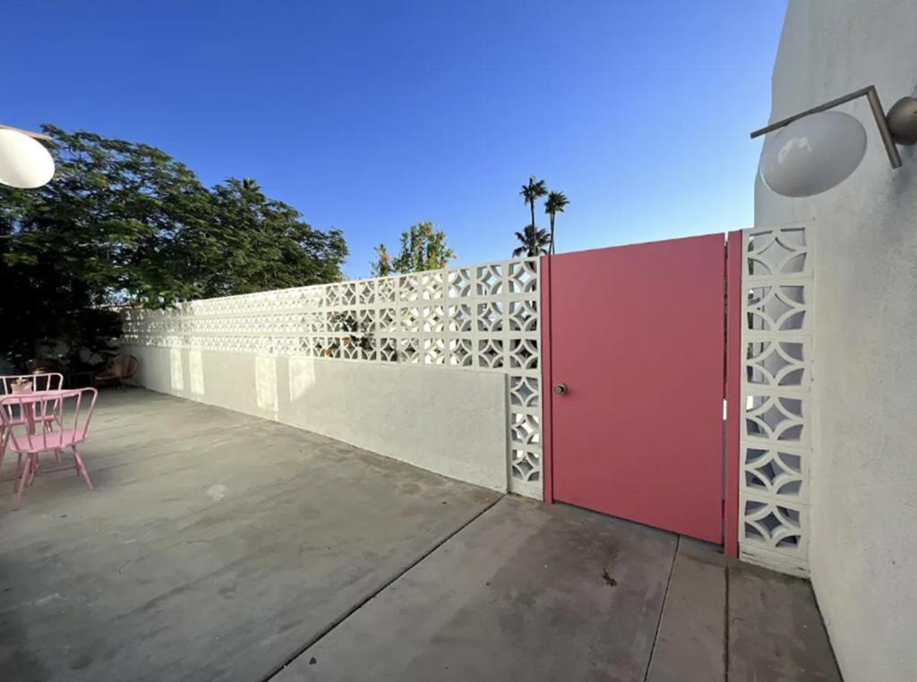 The Pink Paloma - A Barbie Inspired Villa In 팜 스프링스 외부 사진